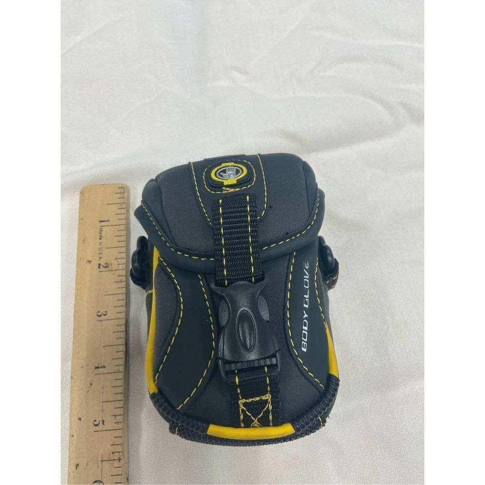 Body Glove mini pocket no strap 5x3” quilted‎